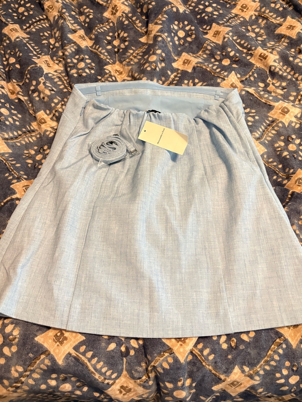 Abercrombie strapless top XS - Picture 8 of 9